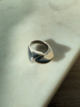 Load image into Gallery viewer, Modernist Sterling Silver &amp; 14k Yellow Gold Ring Size 7
