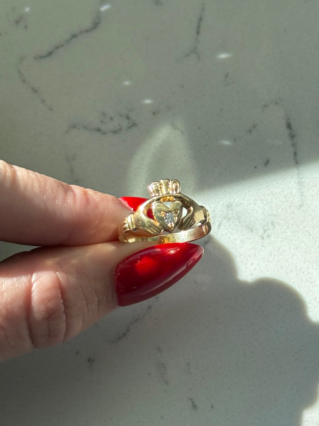 Vintage 14k Yellow Gold Hearts of Claddagh Diamond Ring Size 6.5