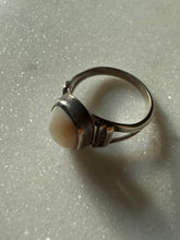 Load image into Gallery viewer, Mother of Pearl Sterling Silver Ring Size 6.5

