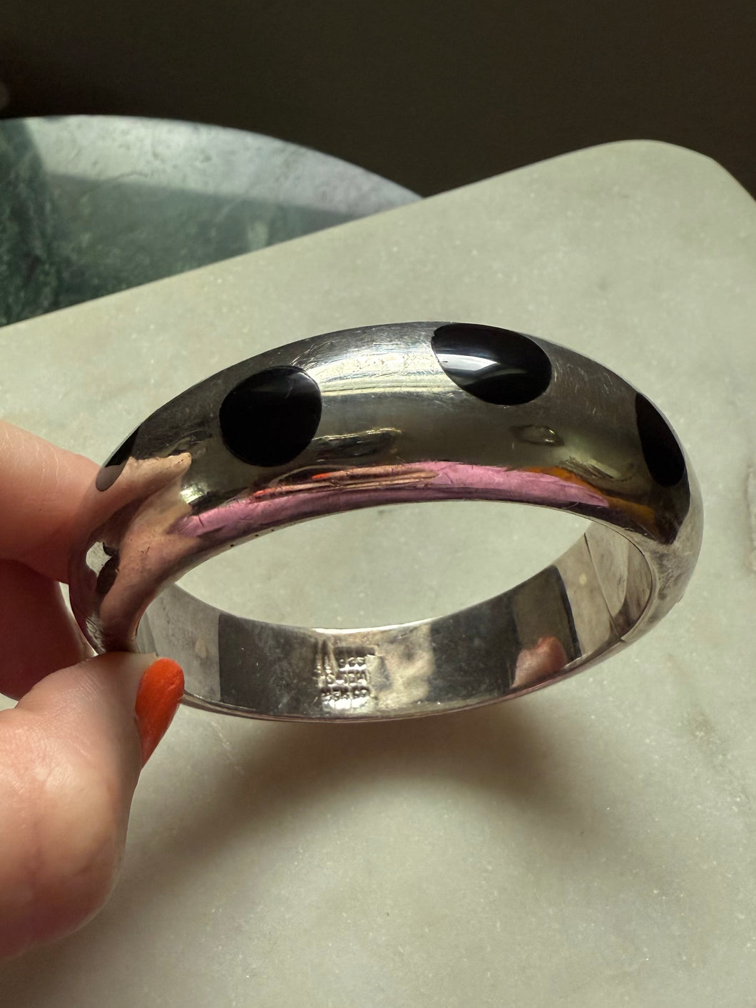 Mexico Modernist Black Onyx Inlay Solid Sterling Bangle Bracelet 6.75”