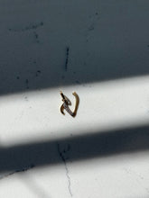 Load image into Gallery viewer, Vintage 18k Yellow Gold Diamond ‘V’ Charm
