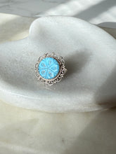 Load image into Gallery viewer, Vintage Carved Sterling Silver Ring Size 5

