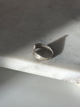 Load image into Gallery viewer, Vintage Sterling Silver Ring Size 6.5

