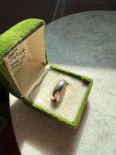 Load image into Gallery viewer, Solid Sterling Silver Band Size 6.75
