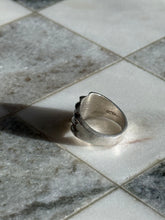 Load image into Gallery viewer, Vintage Solid Sterling Silver Ring Size 6.5
