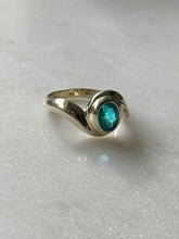 Load image into Gallery viewer, Vintage Tourmaline 14k Solid Yellow Gold Ring
