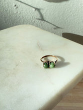 Load image into Gallery viewer, Green Toi et Moi 10k Gold Filled Espo Ring Size 4.75
