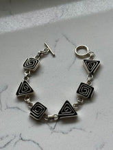 Load image into Gallery viewer, Solid Sterling Silver Geometric Link Toggle Clasp Bracelet
