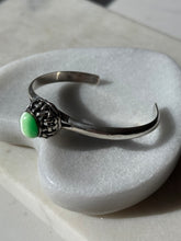Load image into Gallery viewer, Vintage Green Cats Eye Sterling Silver Bangle Bracelet
