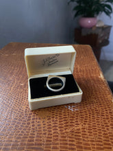 Load image into Gallery viewer, Modernist Solid Sterling Silver Ring
