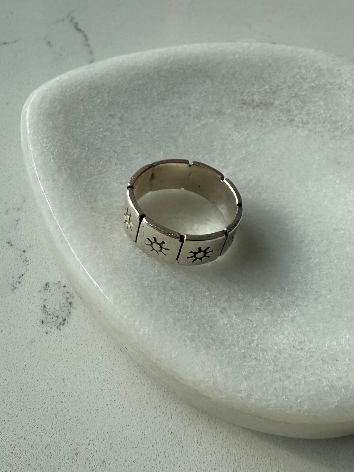 Vintage Sun Solid Sterling Silver Ring Size 11