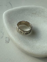 Load image into Gallery viewer, Vintage Sun Solid Sterling Silver Ring Size 11
