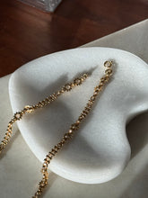 Load image into Gallery viewer, Vintage 18k Gold Filled Chain 15.5”

