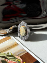 Load image into Gallery viewer, Vintage Sterling Silver Ring Size 4.25
