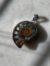 Load image into Gallery viewer, Ammonite Shell Sterling Silver Chunky Pendant
