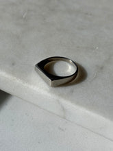 Load image into Gallery viewer, Vintage Sterling Silver Modernist Ring Size 8.75

