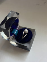 Load image into Gallery viewer, Modernist White Stone Sterling Ring

