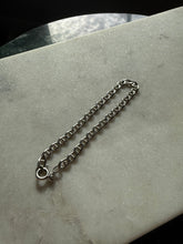 Load image into Gallery viewer, Flat Mariner Sterling Silver Bracelet 7.25”
