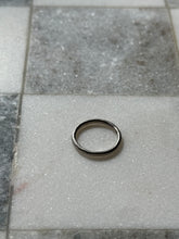 Load image into Gallery viewer, Sterling Silver Midi Ring Size 3
