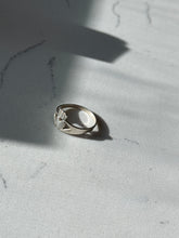 Load image into Gallery viewer, Vintage Hearts of Claddagh Sterling Silver Ring Size 7
