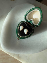 Load image into Gallery viewer, Vintage Opal 14k Yellow Gold Push Back Earrings
