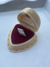 Load image into Gallery viewer, Diamond Cut Sterling Silver Ring

