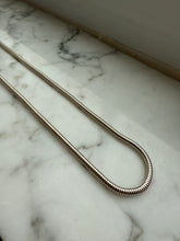 Load image into Gallery viewer, Vintage Rounded Snake Link Sterling Silver Chain 20”
