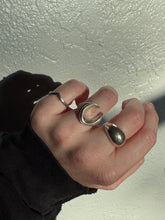 Load image into Gallery viewer, Ribbed Sterling Silver Ring Size 6.5
