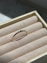 Load image into Gallery viewer, Emerald Diamond 14k Gold Ring Size 9.25
