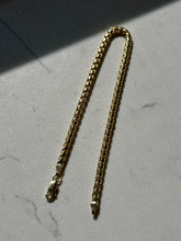 Load image into Gallery viewer, Deadstock Gold Vermeil Rounded Box Chain Bracelet 8.5”
