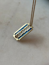 Load image into Gallery viewer, Vintage 18k Yellow Gold Blue Enamel Razor
