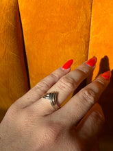 Load image into Gallery viewer, Sterling Silver Chevron Ring Size 6.75
