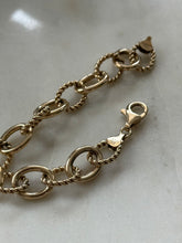 Load image into Gallery viewer, Italian Gold Vermeil Bracelet 7.5”
