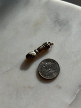 Load image into Gallery viewer, Vintage 833 Silver Mano Figa
