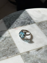 Load image into Gallery viewer, Vintage Blue Sterling Silver Ring Size 5.25
