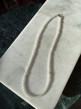 Load image into Gallery viewer, Vintage Crystal 14k Gold Necklace 17.5”
