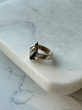Load image into Gallery viewer, Vintage Sterling Silver Ring Size 5.75
