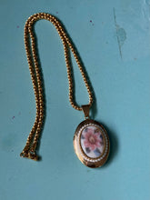 Load image into Gallery viewer, Floral Locket Gold Plated Necklace 18”
