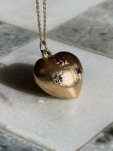 Load image into Gallery viewer, Vintage 1960s Solid 14k Gold Starburst Heart
