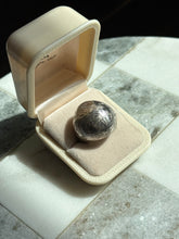 Load image into Gallery viewer, Vintage Siam Sterling Silver Etched Dome Ring Size 7
