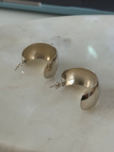 Load image into Gallery viewer, Vintage Mexico Sterling Silver Hoops

