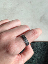 Load image into Gallery viewer, Floral Etched Sterling Silver Band Size 9
