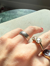 Load image into Gallery viewer, Etched Floral Sterling Silver Band Size 6.75
