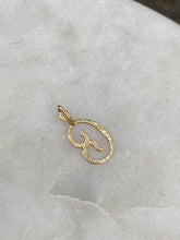 Load image into Gallery viewer, Vintage ‘C’ Initial 14k Gold Pendant
