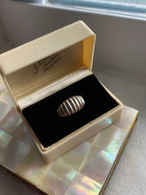 Load image into Gallery viewer, Ribbed Vintage Sterling Silver Ring
