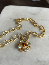 Load image into Gallery viewer, Vintage Costume Gold Tone Toggle Clasp Necklace 17.5”
