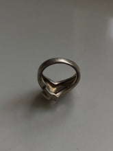 Load image into Gallery viewer, Mother of Pearl &amp; Black Onyx Solid Sterling Silver Ring
