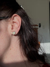 Load image into Gallery viewer, Vintage 14k Gold Opal Earrings
