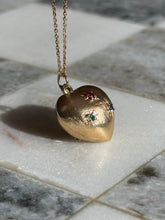 Load image into Gallery viewer, Vintage 1960s Solid 14k Gold Starburst Heart
