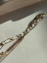 Load image into Gallery viewer, Vintage Two-Toned 10k Gold 1.25ctw Diamond Tennis Bracelet
